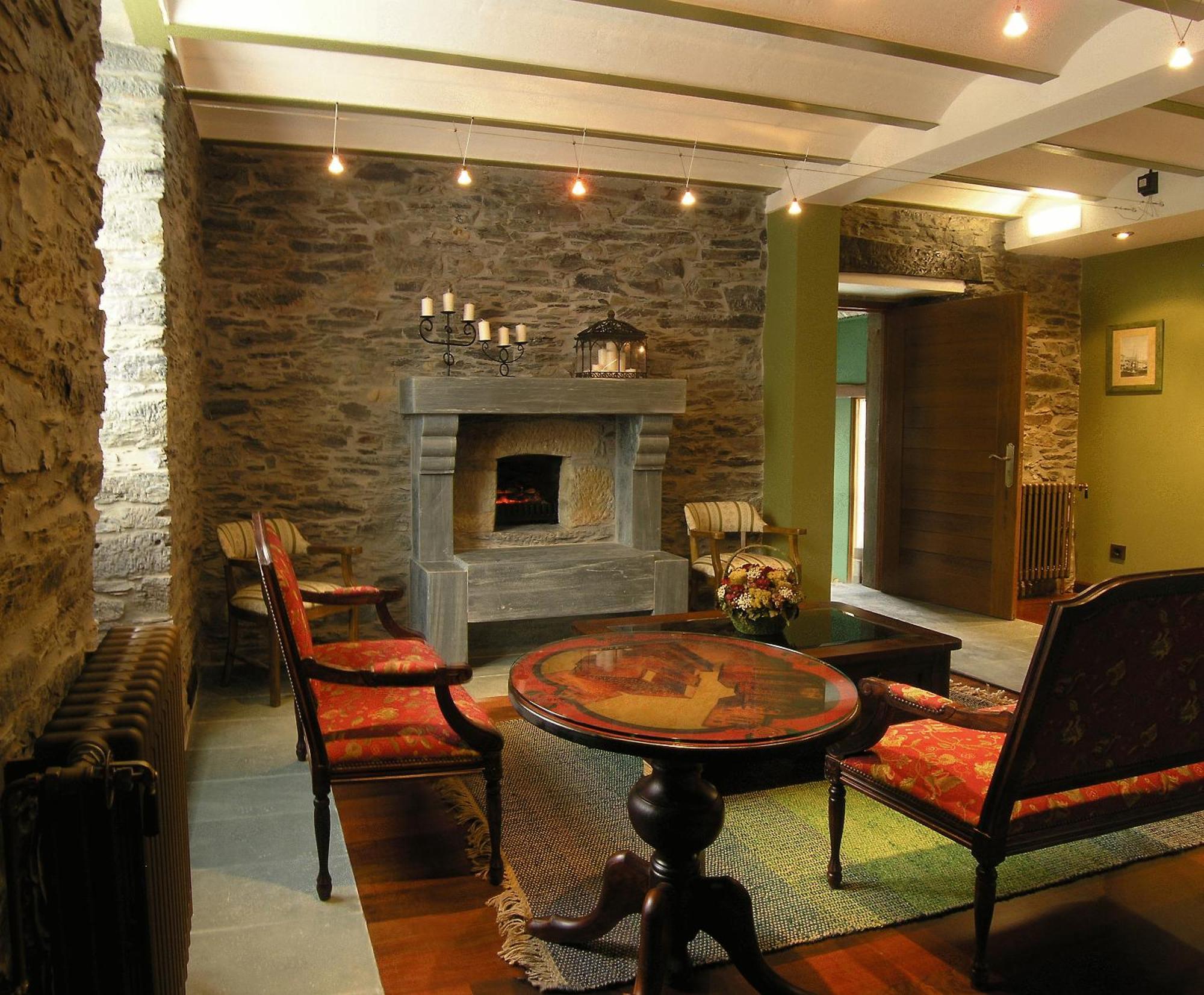 Hotel Casona El Gurugu Luarca Esterno foto